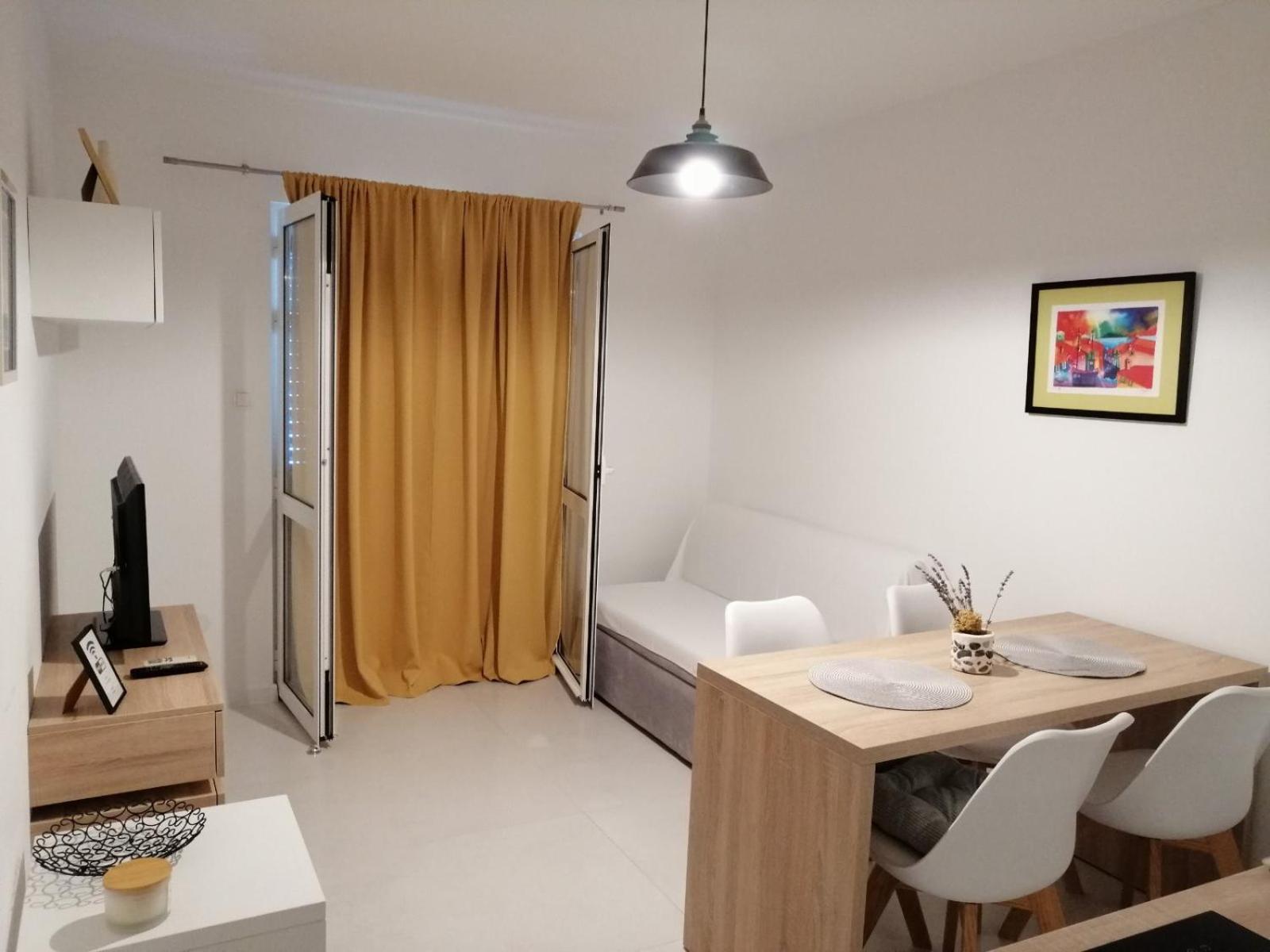 Ceratonia Apartments โลวิสเต ห้อง รูปภาพ