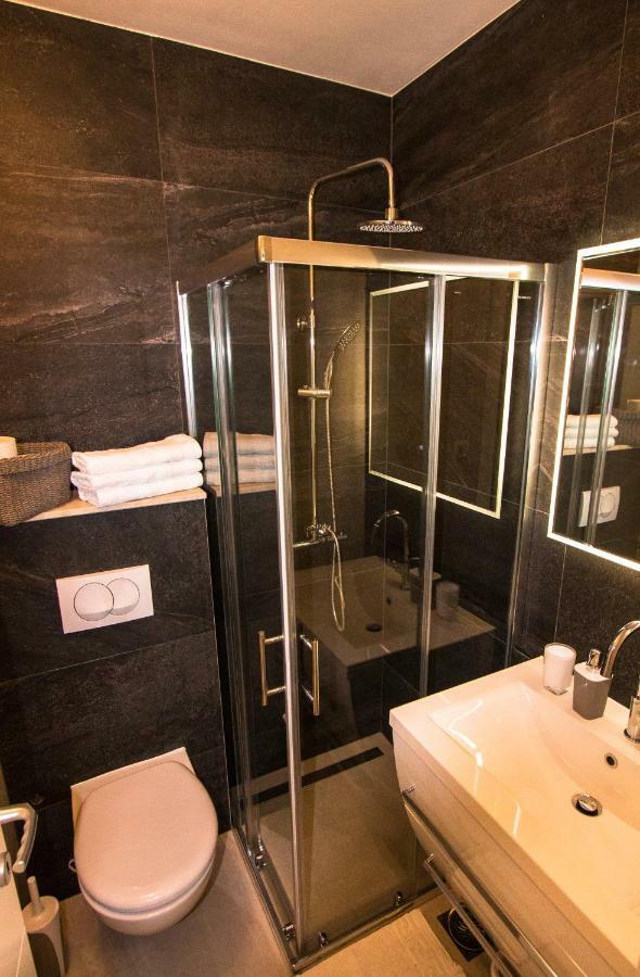Ceratonia Apartments โลวิสเต ภายนอก รูปภาพ
